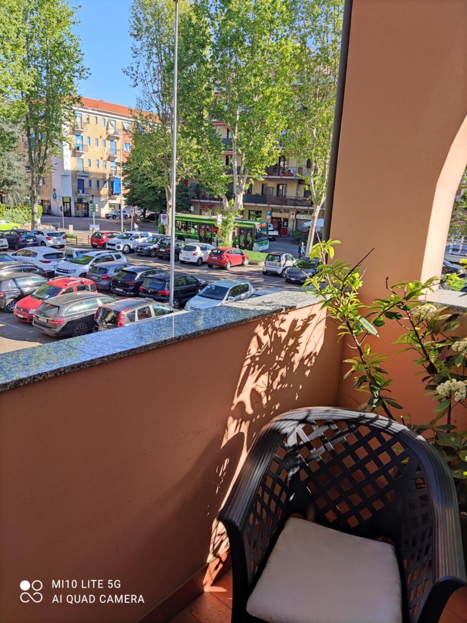 צ'זאנו בוסקונה Hostal D'Annunzio House מראה חיצוני תמונה