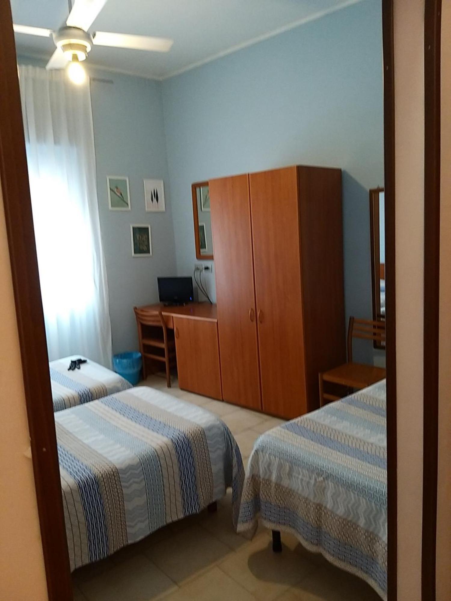צ'זאנו בוסקונה Hostal D'Annunzio House מראה חיצוני תמונה
